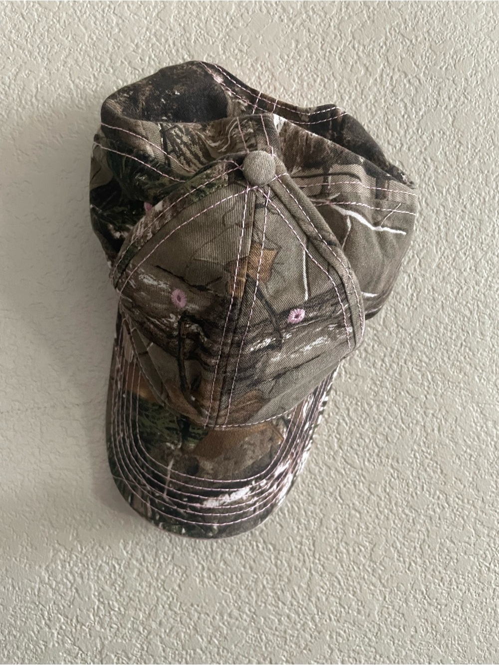 Girly pink stitched Baseball Cap - Brown/Green
